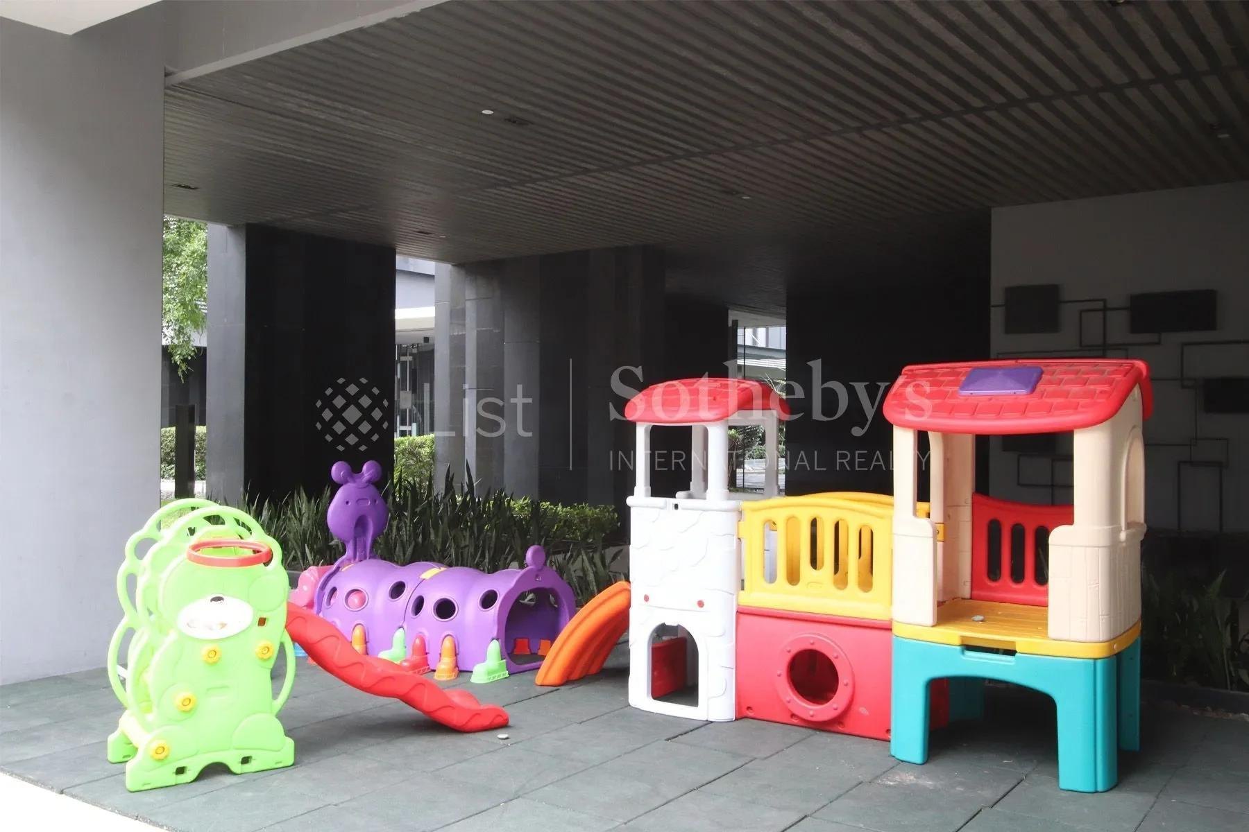 Gallery photo 5
