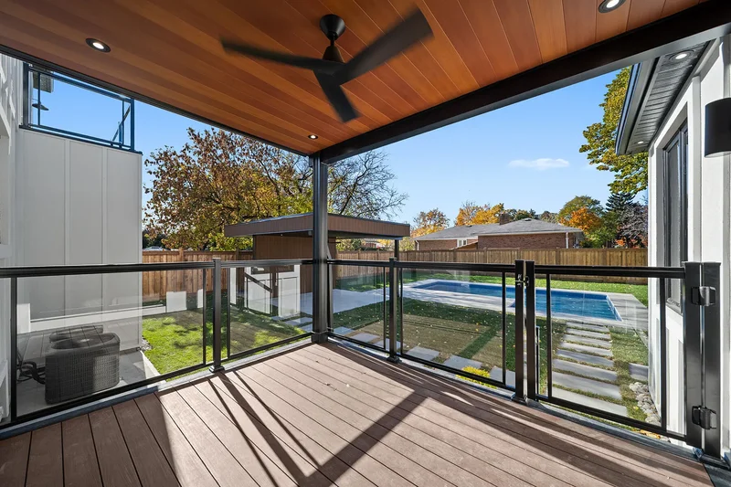 118 Warwood Rd, Toronto, ON M9B 5B7, Toronto, Ontario, Canada. - Photo 9