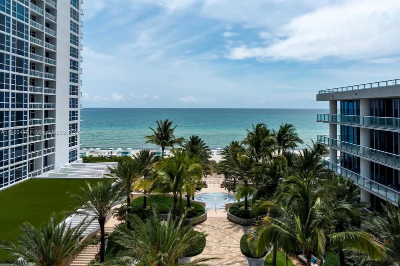 6799 Collins Ave CPH06, Miami Beach, Florida, United States. - Photo 32