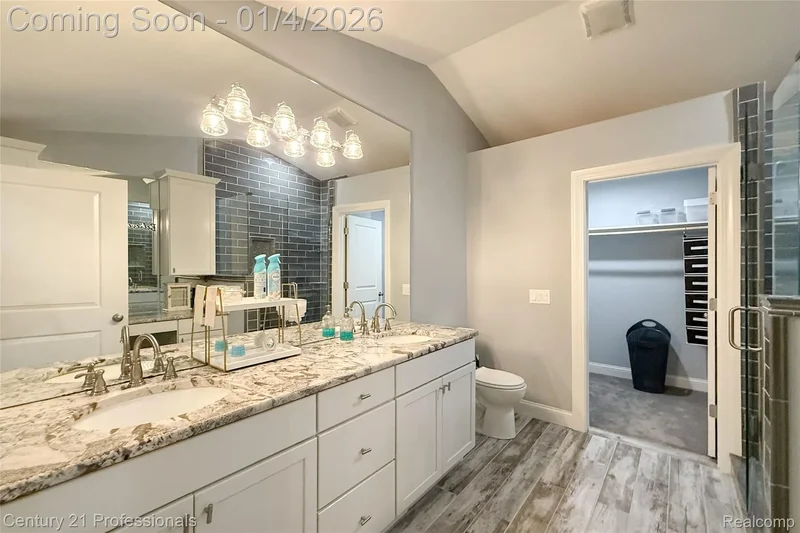 513 Renshaw Street, Rochester, MI 48307, Rochester, Michigan, United States. - Photo 45
