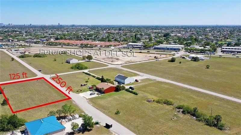 1069 NE 7th TER, CAPE CORAL, FL 33909, Cape Coral, Florida, United States. - Photo 5