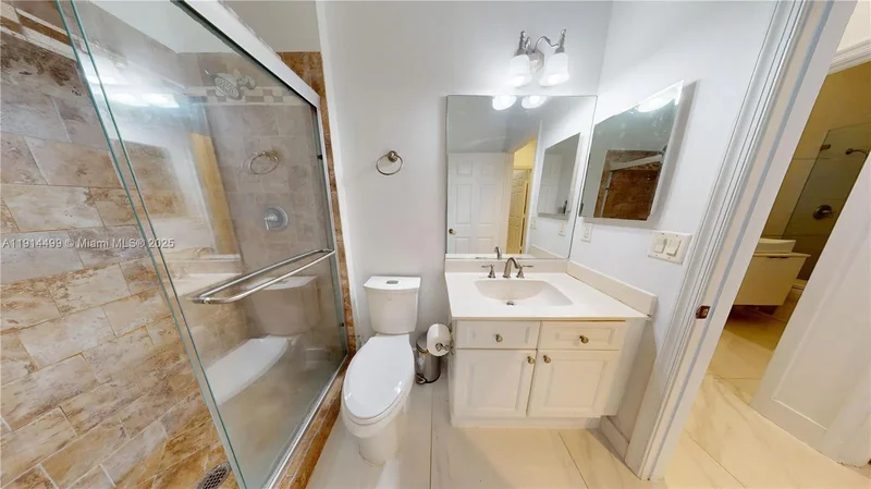 1946 Harbor View Cir, Weston, Florida, United States. - Photo 4