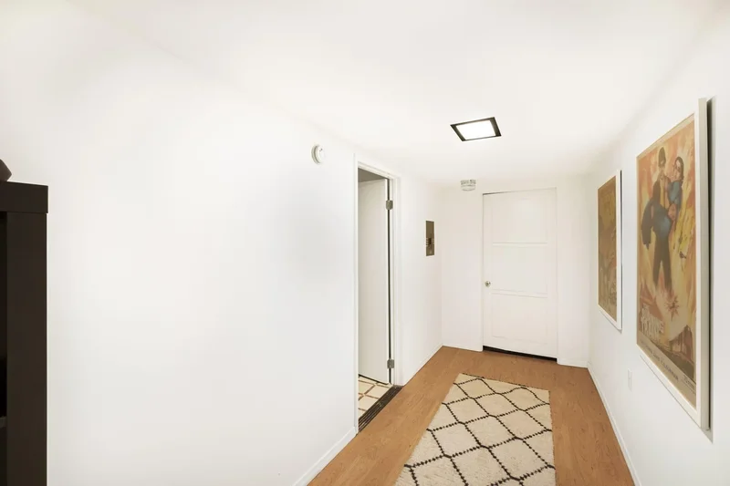 2133 Mayview Drive, Los Angeles, California, United States. - Photo 15