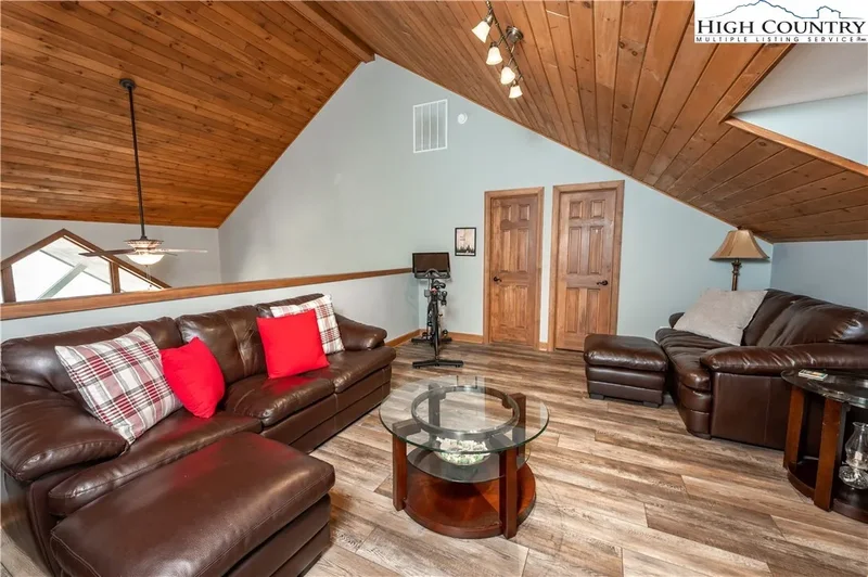 342 Ridgeline Drive 15B, Banner Elk, North Carolina, United States. - Photo 18