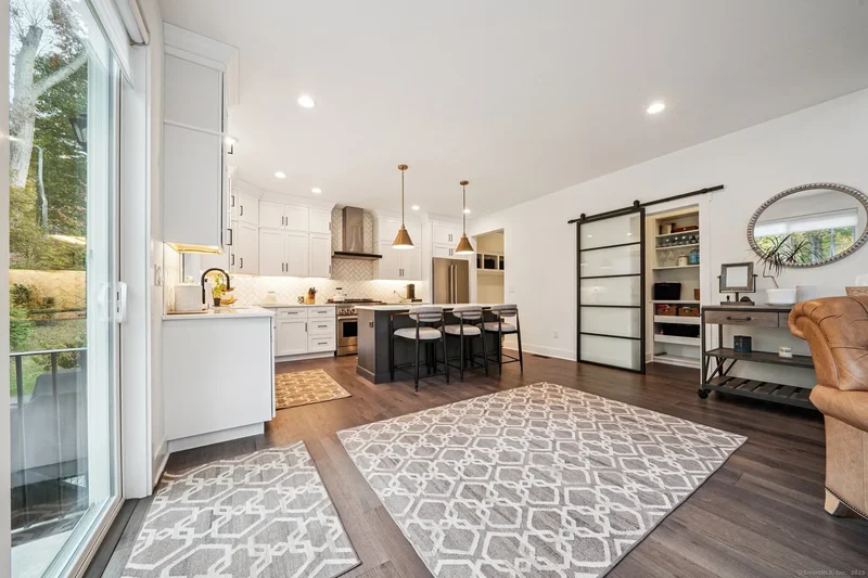 33 Enclave Drive, #33, Trumbull, CT, 06611, USA, Trumbull, Connecticut, United States. - Photo 11