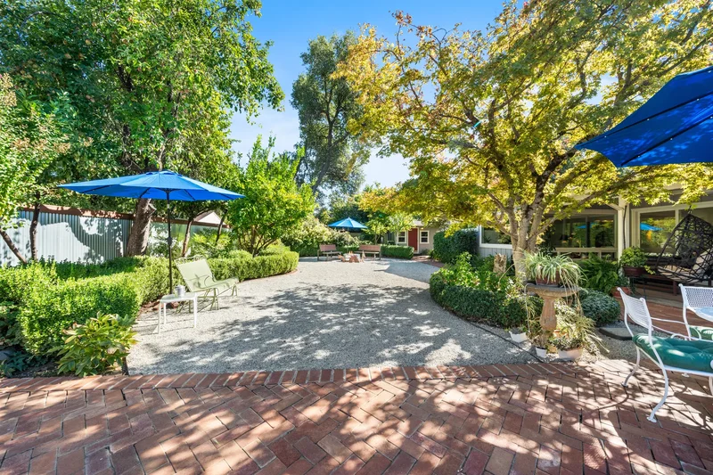 925 Hallmark Drive , Redding, CA 96001, Redding, California, United States. - Photo 23