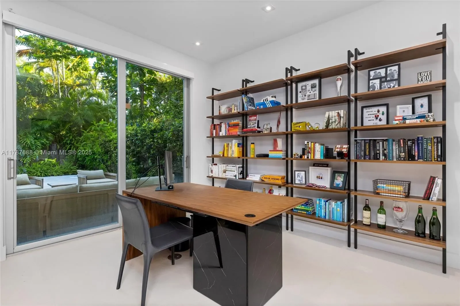 4039 Ventura Ave, Miami, Florida, United States. - Photo 15