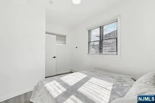 7 Laird Place, Cliffside Park, New Jersey, United States. - Photo 12