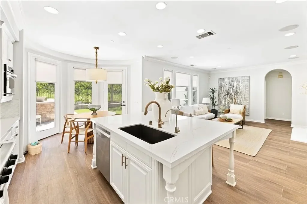 54 VALLEY TERRACE, Irvine, California, United States. - Photo 45