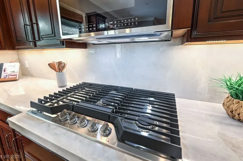 9135 Hickam Avenue, Las Vegas, Nevada, United States. - Photo 19