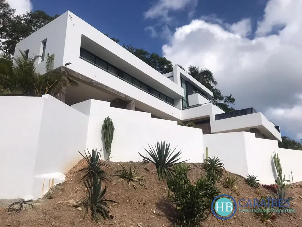 Exterior photo 7