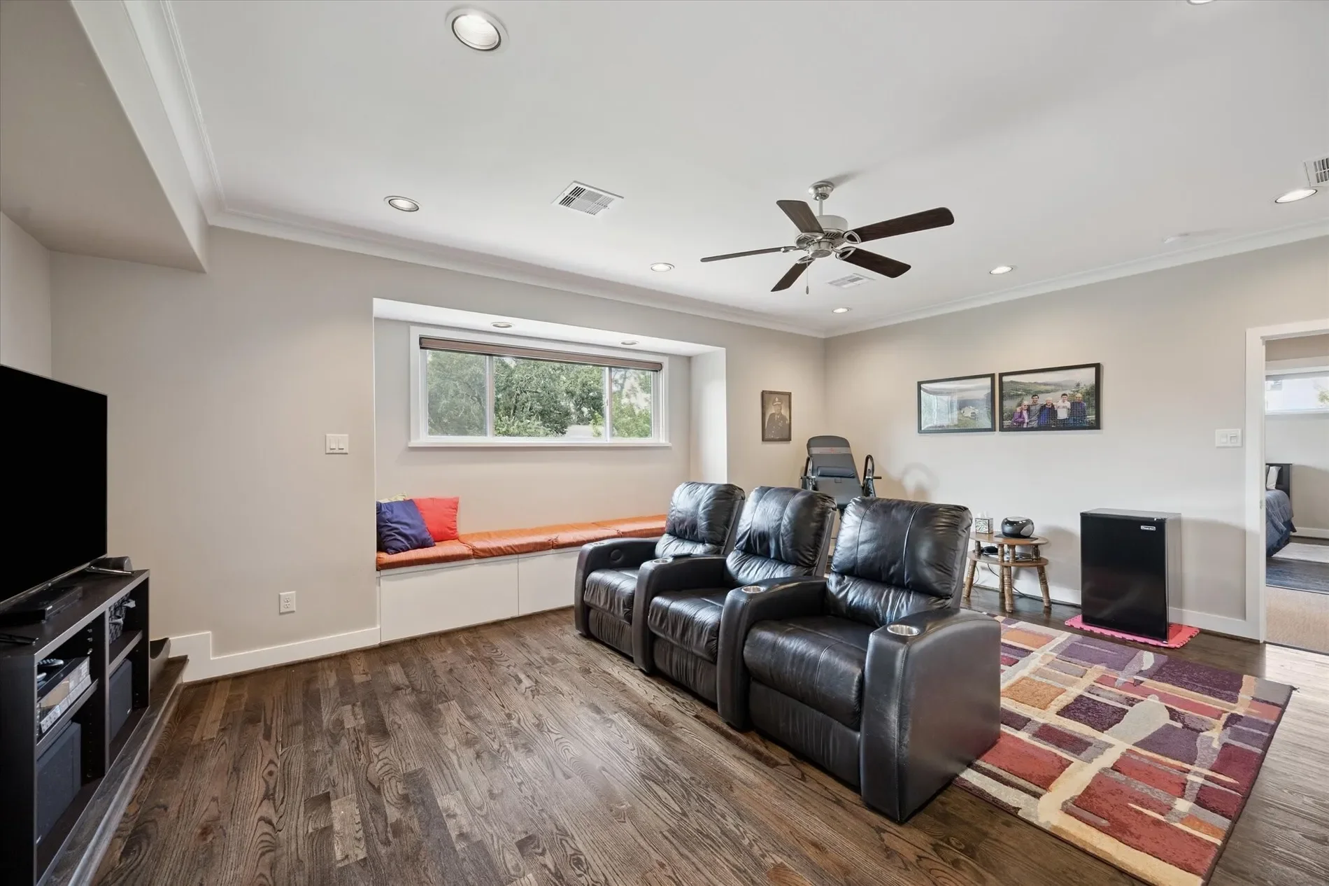 863 W 42nd Street, Houston, TX 77018, Houston, Texas, United States. - Photo 15