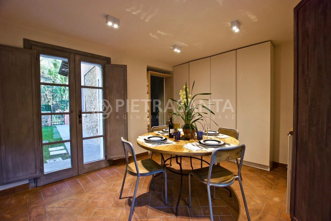 Gallery photo 5