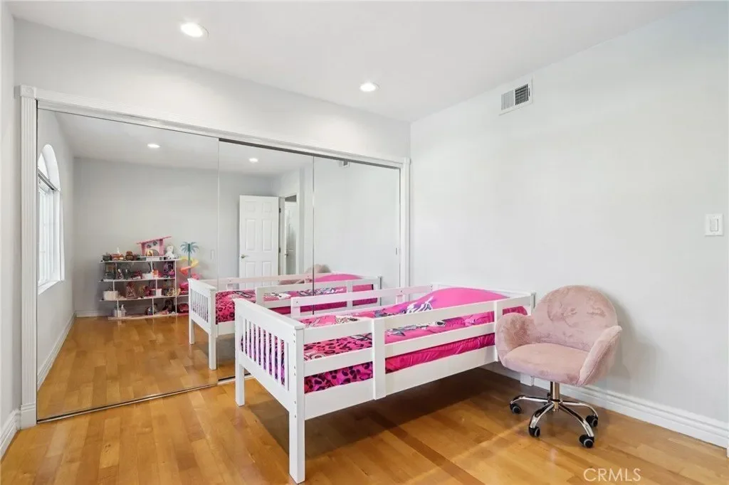12426 Henzie Place, Granada Hills, CA, 91344, USA, Los Angeles, California, United States. - Photo 50