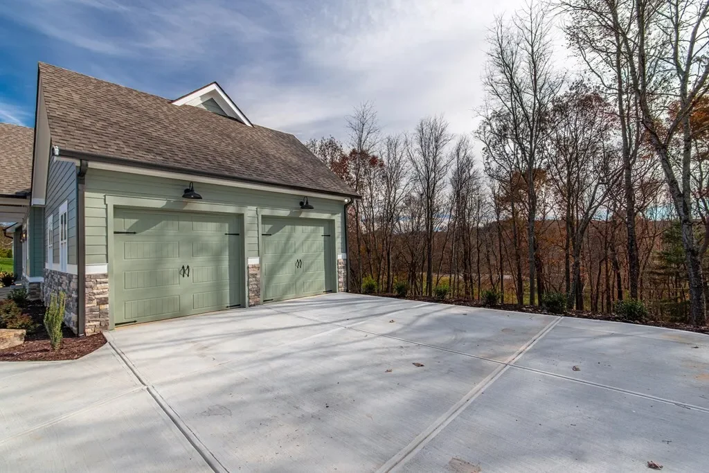 868 Old Owen Drive, Blairsville, Georgia, United States. - Photo 49