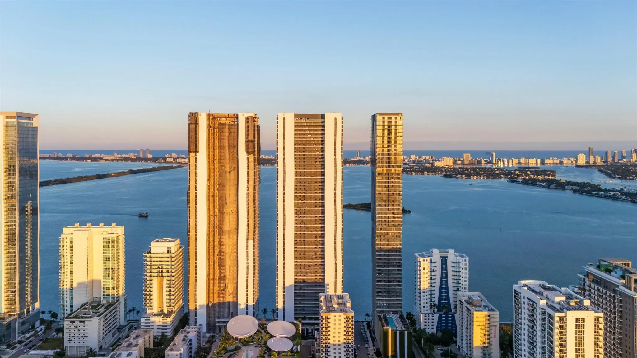 700 NE 24th Street Penthouse Mansion-6003, Miami, Florida, United States. - Photo 38