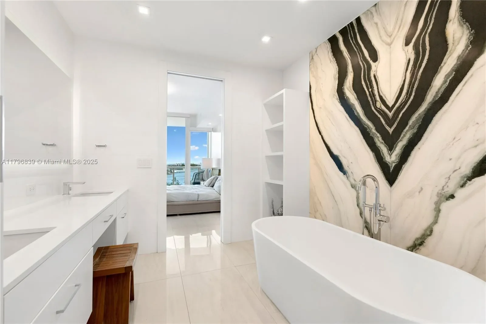 Gallery photo 10