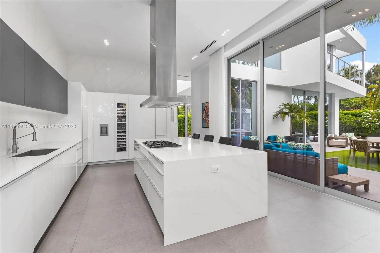 65 S Hibiscus Dr, Miami Beach, Florida, United States. - Photo 33