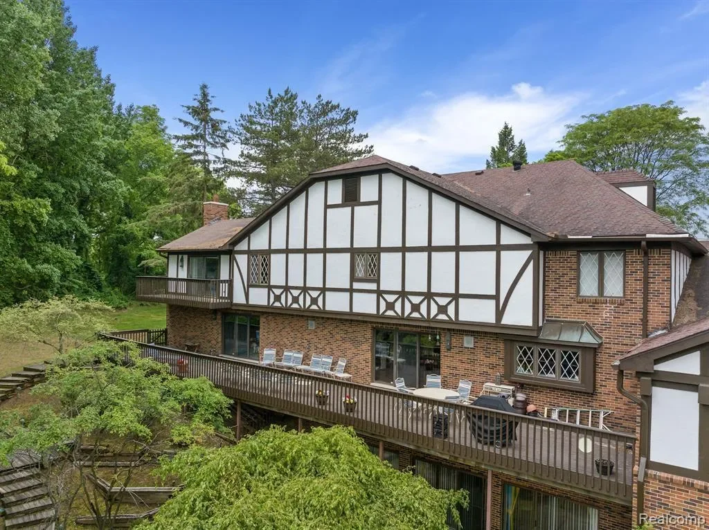 4670 COVE Road, West Bloomfield Twp, MI 48323, Orchard Lake Village, Michigan, United States. - Photo 3
