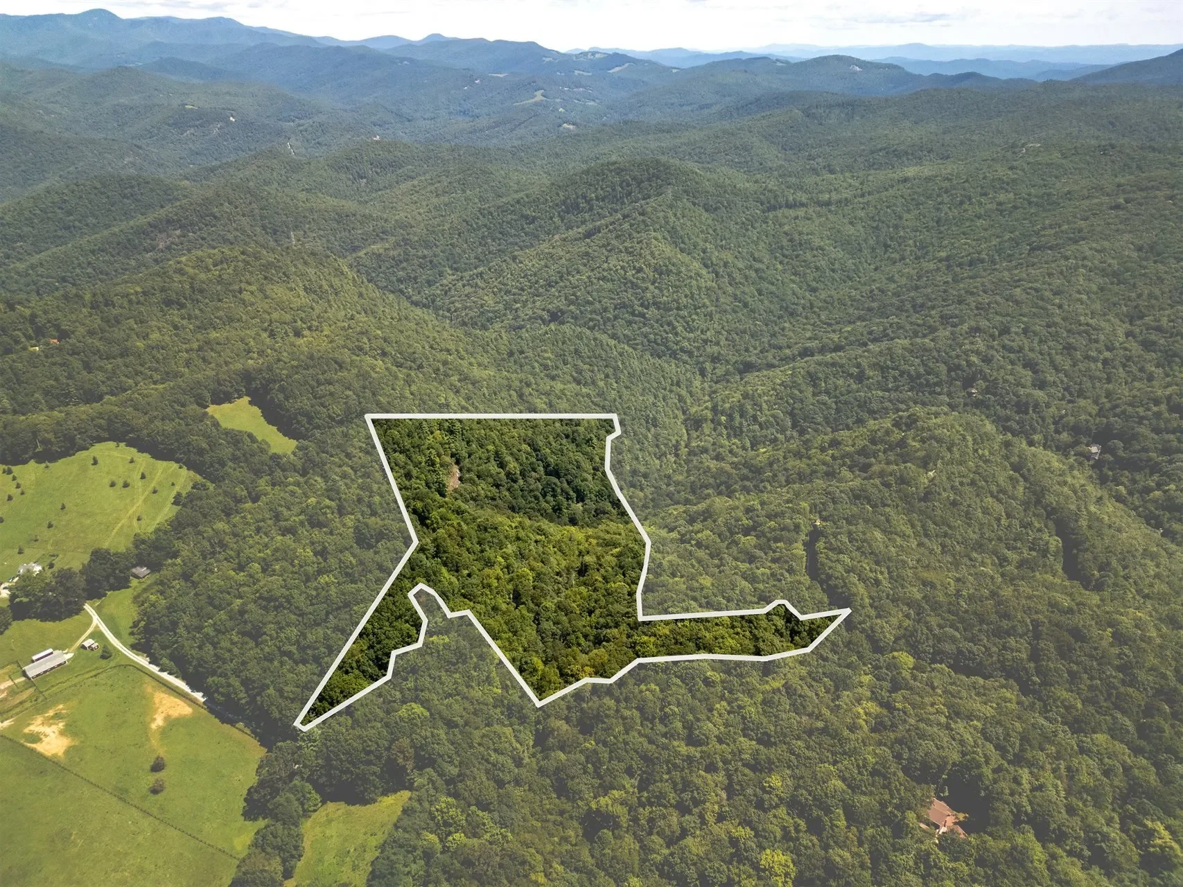 999 Robinson Creek, Glenville, NC, 28736, USA, 28736, North Carolina, United States. - Photo 3