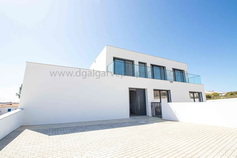 Aljezur, Algarve, Portugal. - Photo 3
