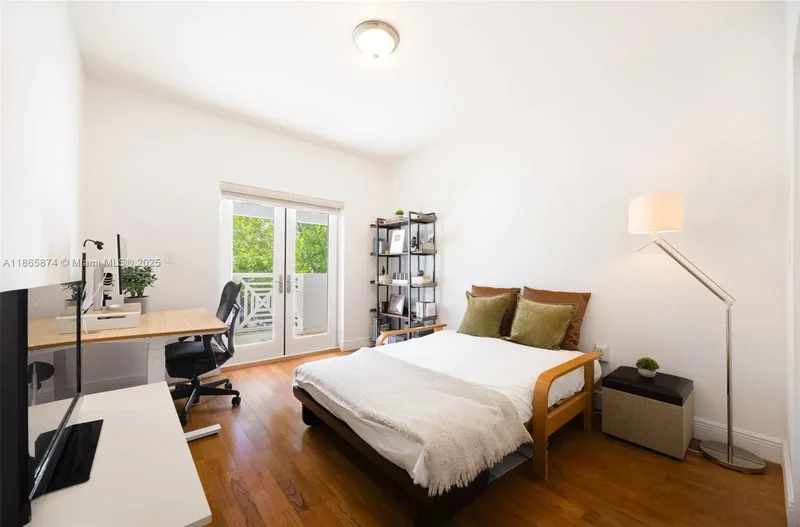 3109 Hibiscus St 3109, Miami, Florida, United States. - Photo 16