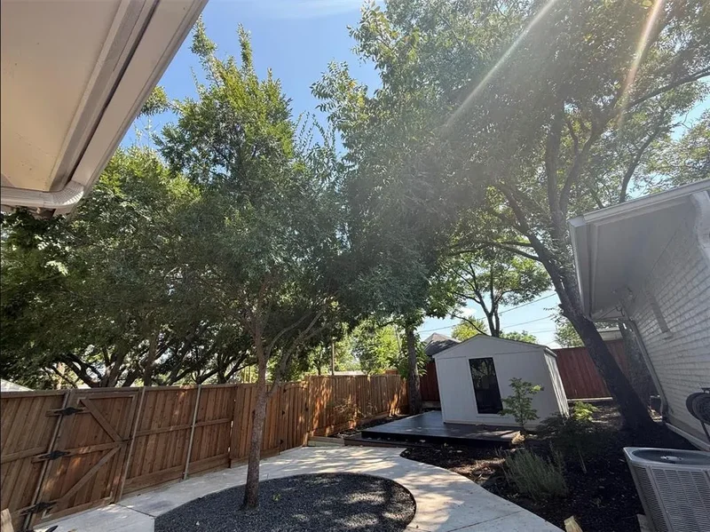 6522 Ridgeview Circle, Dallas, Texas, United States. - Photo 29