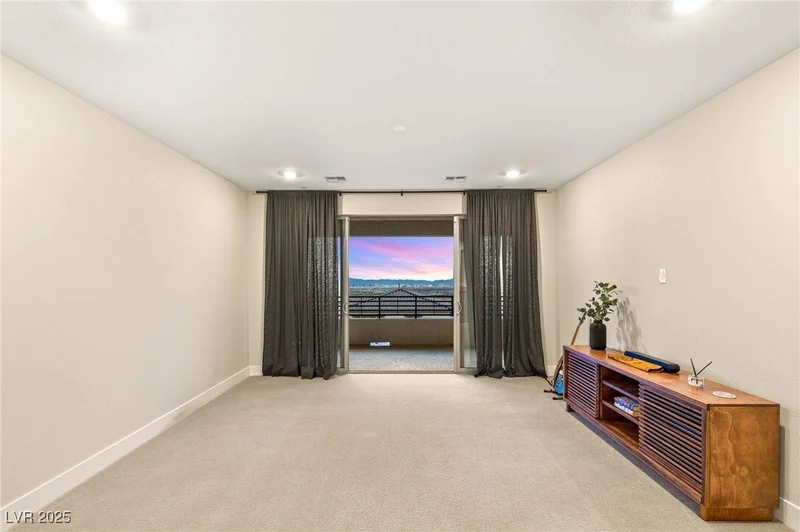 230 Cactus Sunrise Street, Las Vegas, Nevada, United States. - Photo 26