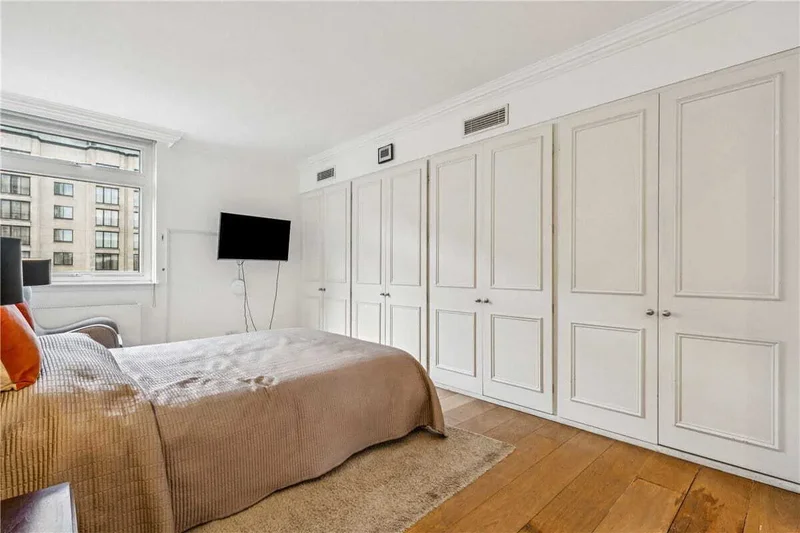 Park Towers, 2 Brick Street W1J