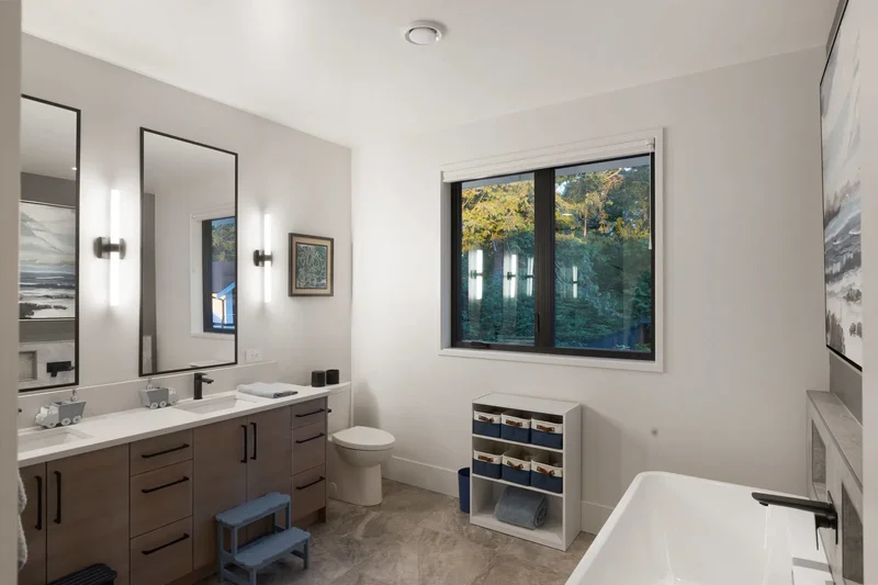 8425 Lochside Drive, Central Saanich, BC, V8M1T9, CANADA, Saanichton, British Columbia, Canada. - Photo 39
