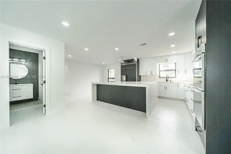 18101 NW 19th Ave, Miami Gardens, Florida, United States. - Photo 3
