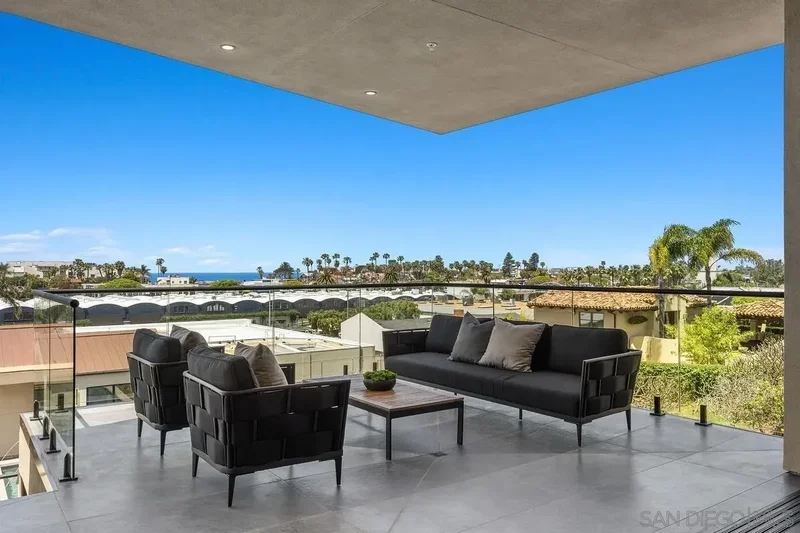 147 S Rios Ave, Solana Beach, California, United States. - Photo 61