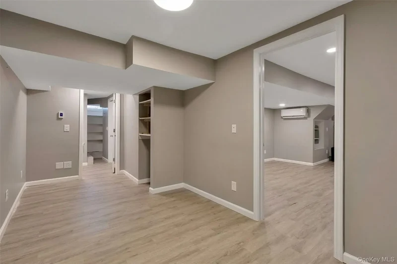 10 Lakeview Avenue, Spackenkill, New York, United States. - Photo 23