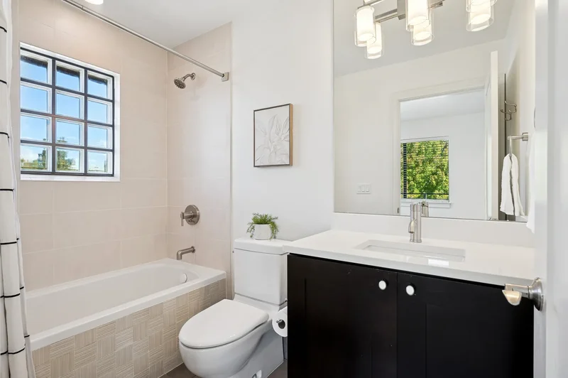 1050 S Corona Street , Denver, CO 80209, Denver, Colorado, United States. - Photo 41