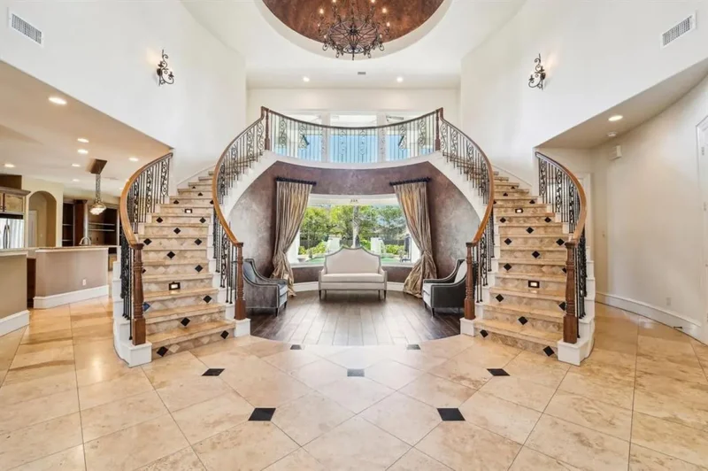 37 Kings Lake Estates Boulevard, Humble, Texas, United States. - Photo 9