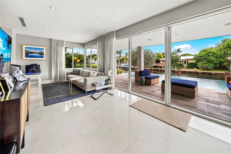 1370 NE 103rd St, Miami, Florida, United States. - Photo 26