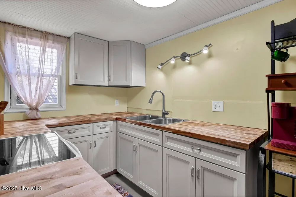 1207 N Topsail Drive, Surf City, North Carolina, United States. - Photo 60