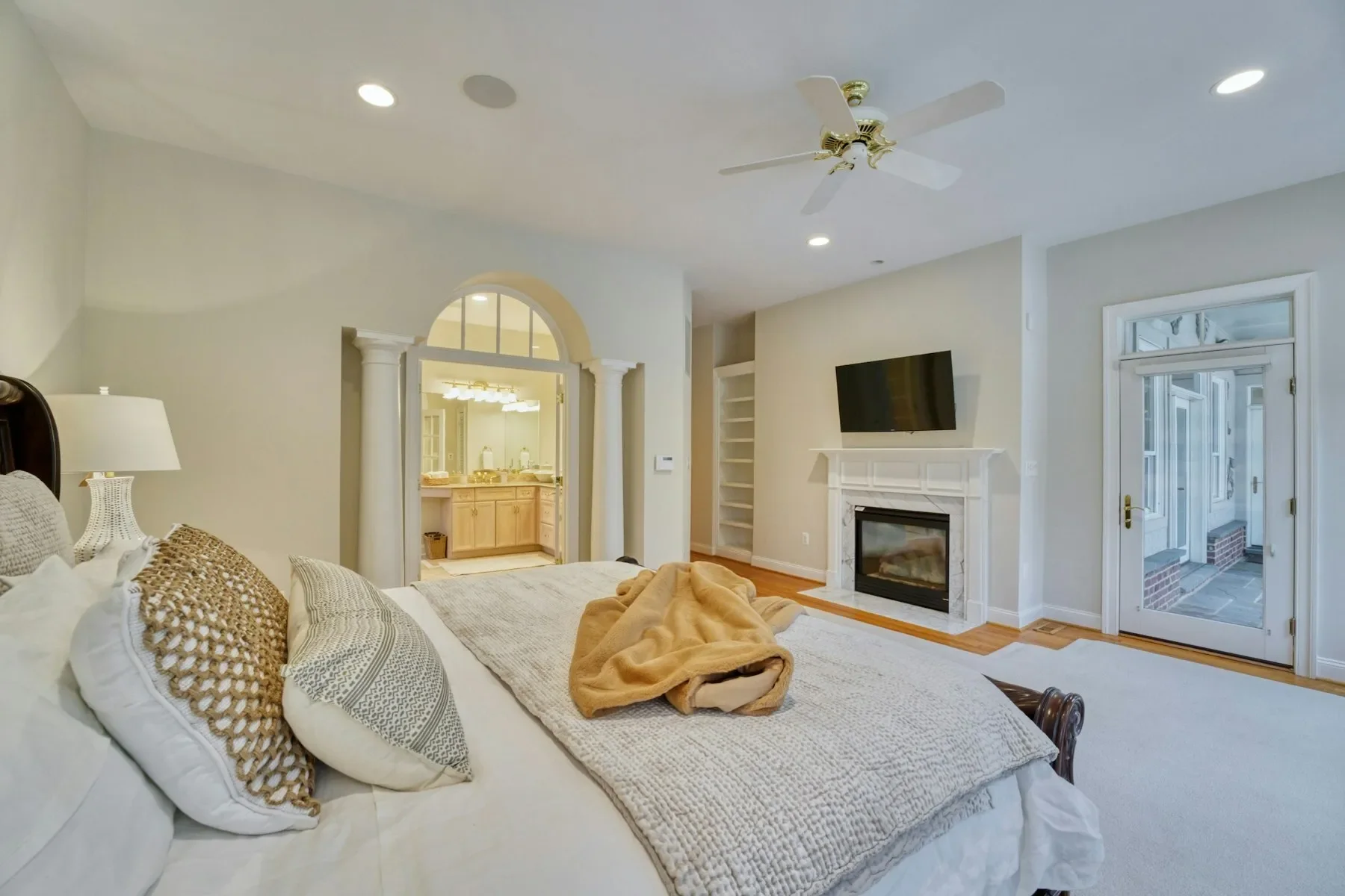 17061 Spring Creek Lane , Leesburg, VA 20176, Leesburg, Virginia, United States. - Photo 20