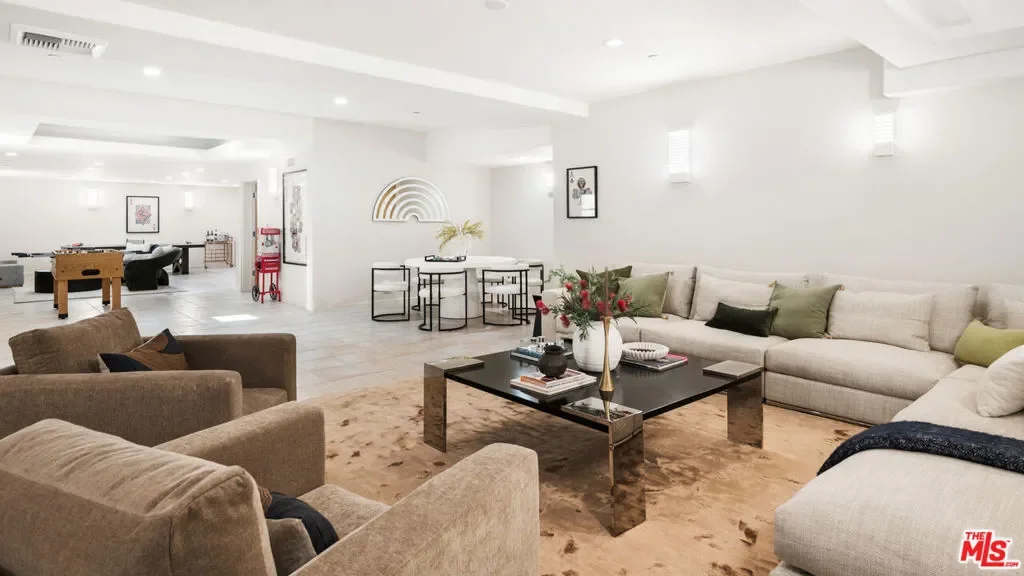 816 Monte Leon Drive, Beverly Hills, California, United States. - Photo 5