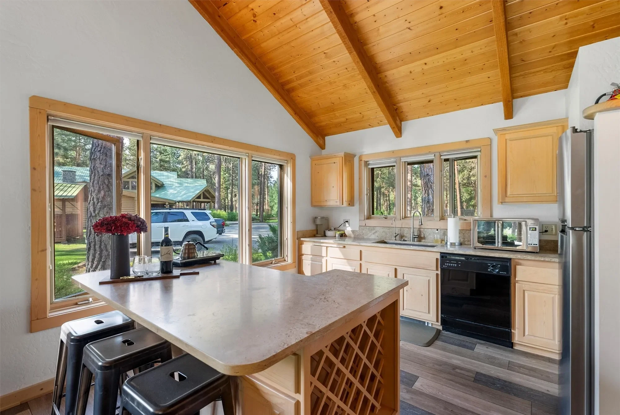 24 Russell Drive, Hamilton, Montana, United States. - Photo 48