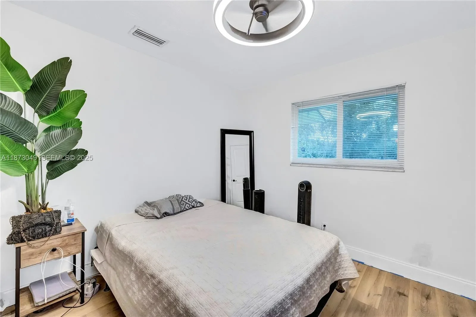 3211 Calle Largo Dr, Hollywood, Florida, United States. - Photo 22