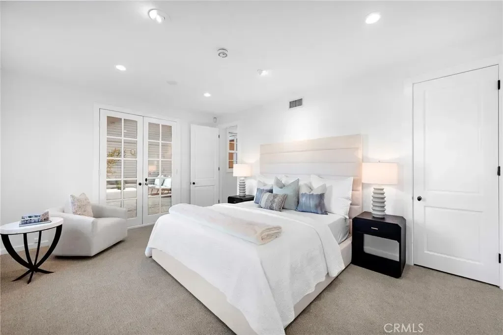 521 Kings Road, Newport Beach, California, United States. - Photo 11