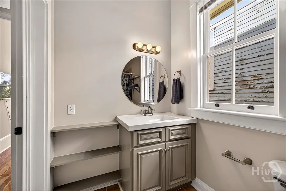 513 E Henry Street, Savannah, Georgia, United States. - Photo 19