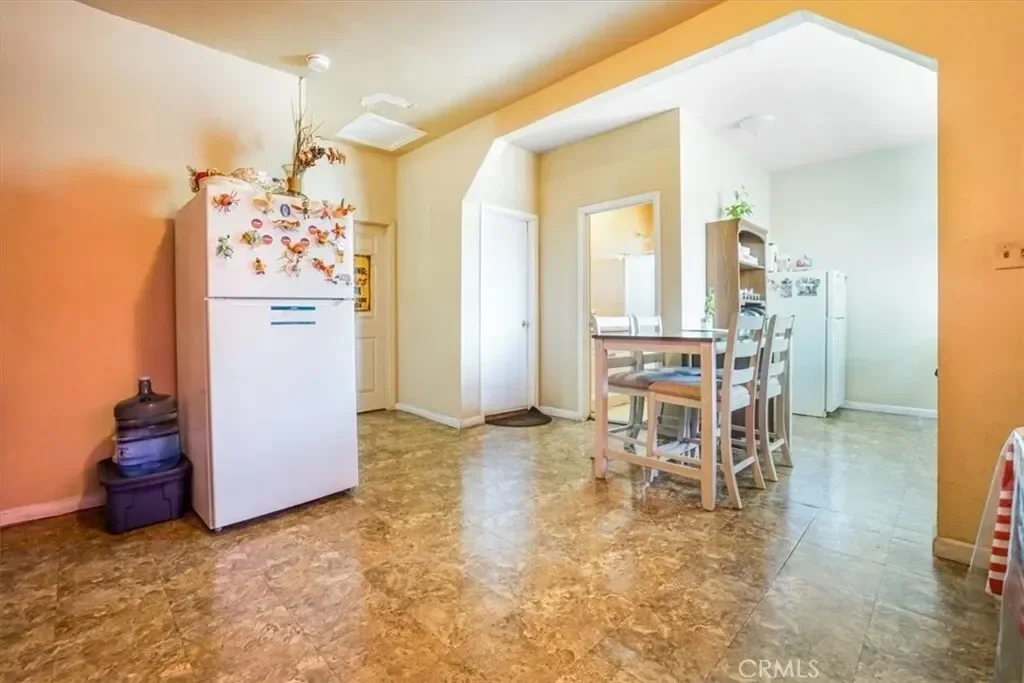 2122 Thomas Street, Los Angeles, California, United States. - Photo 18