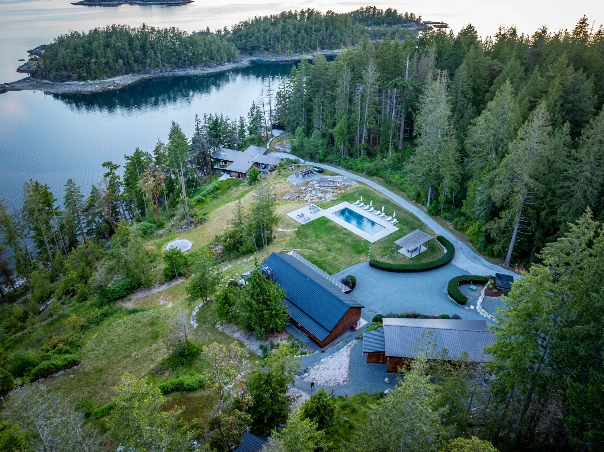 Sharpes Bay, Bliss Landing, British Columbia, Canada. - Photo 18