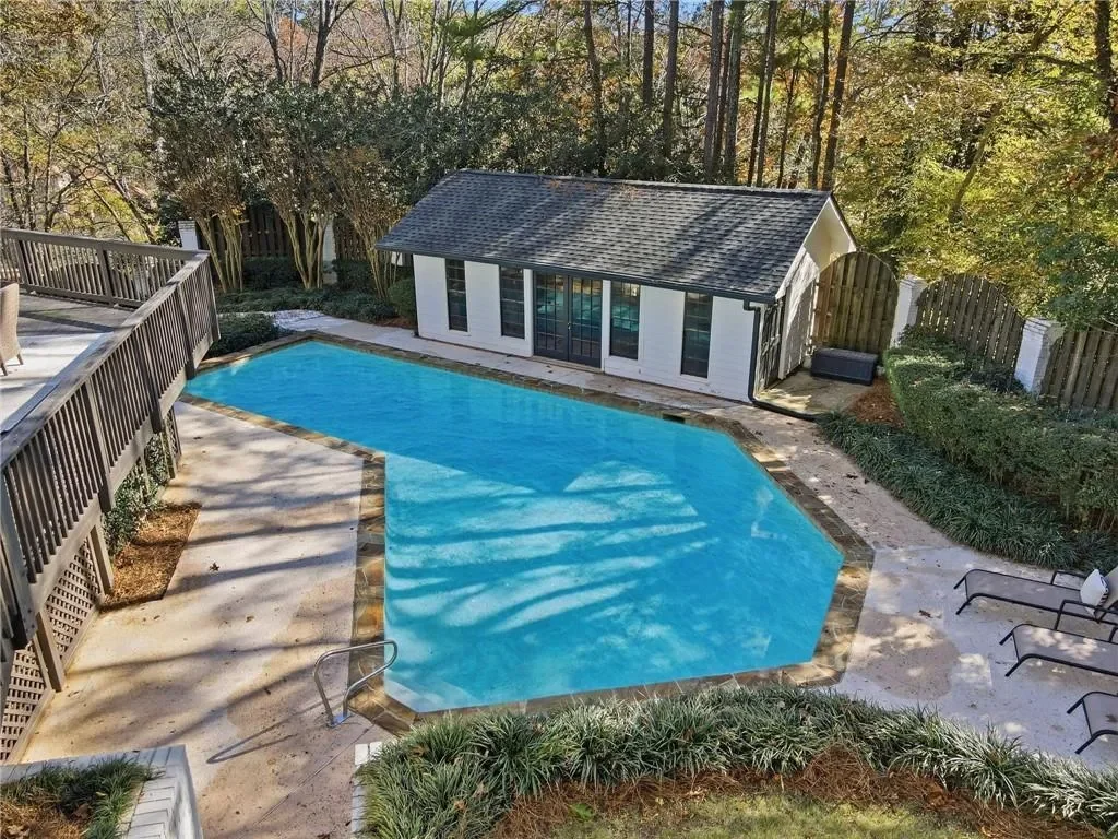 8520 Valemont Drive, Atlanta, Georgia, United States. - Photo 53