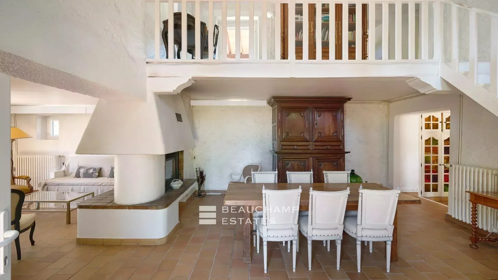 Gallery photo 1