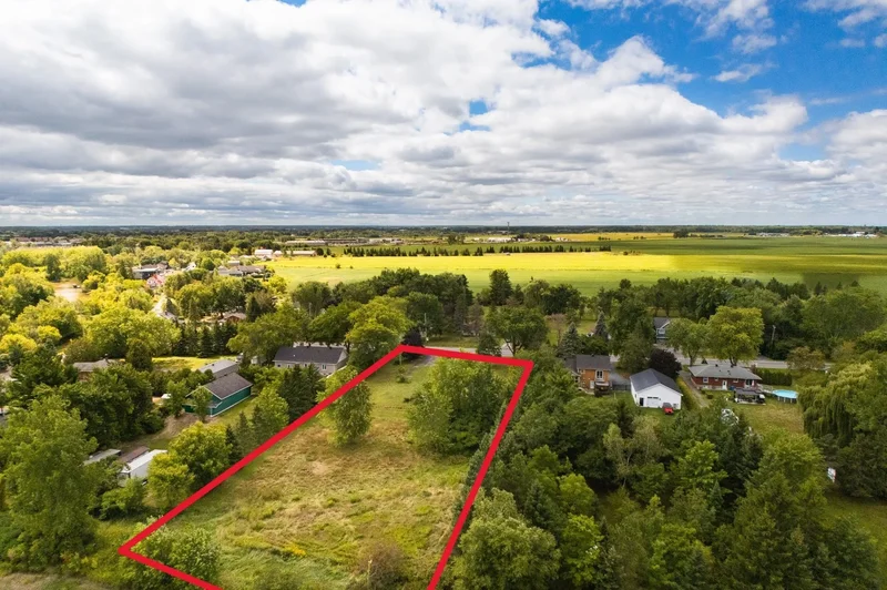 2376 Rue Bachand, Carignan, Quebec, Canada. - Photo 7
