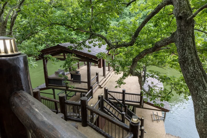 721 Three Point Road , Muscle Shoals, AL 35661, Muscle Shoals, Alabama, United States. - Photo 45
