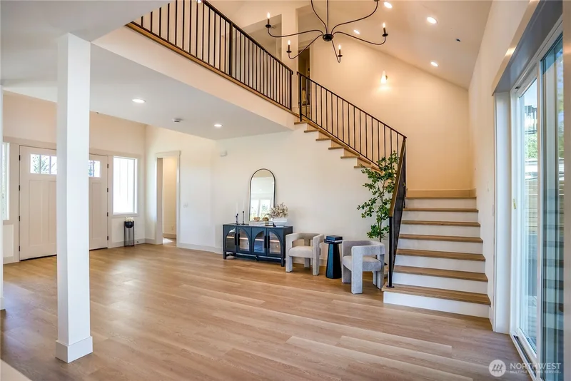 325 J Avenue #Unit A, Snohomish, WA 98290, Snohomish, Washington, United States. - Photo 11